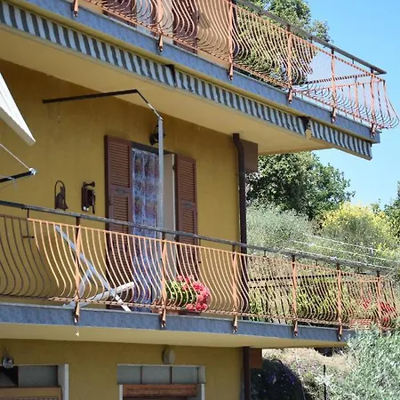 Tra Gli Ulivi Da Giacinta Appartement Varazze Buitenkant foto